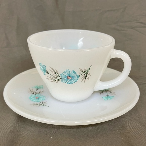 Vintage Fire King Oven Ware Milk Glass Bonnie Blue Carnation Cup and Saucer Set - Picture 8 of 8